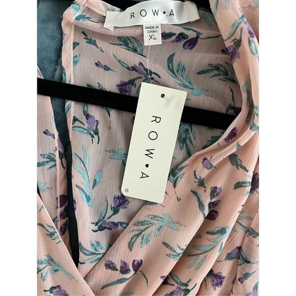 NWT SZ XL ROW A Laney Godet Surplice purina Romper in Blush Print with Flutter S - Picture 11 of 11